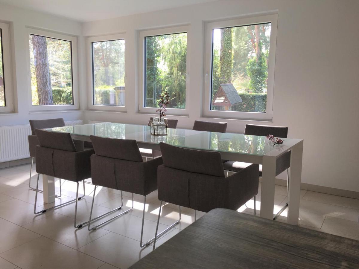 Komplettes Ferienhaus Potsdam Berlin Gaestehaus In Seenaehe 95Qm2 Monteurzimmer ภายนอก รูปภาพ